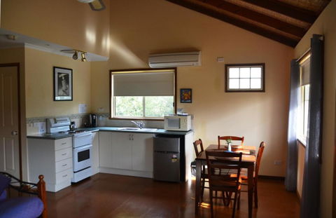 Avoca Cottages VICTORIA - Accommodation Port Macquarie 4