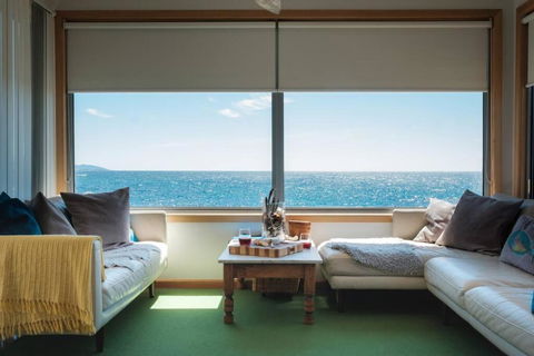Awesome Beach House Bicheno - Accommodation Port Macquarie 0