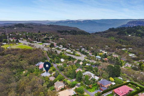 Azimuth - Spacious Family Retreat With City Views - Accommodation Port Macquarie 4