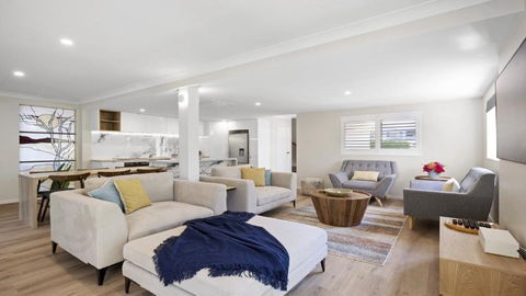 Azure - Accommodation Port Macquarie 1