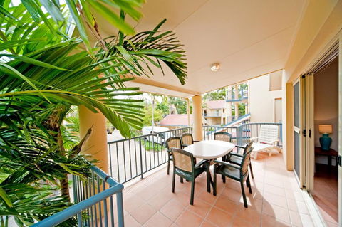At Beach Court Holiday Villas - Accommodation Port Macquarie 1