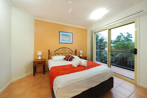 At Beach Court Holiday Villas - Accommodation Port Macquarie 2