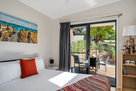Architecturally Designed Nature Lovers Delight - Accommodation Port Macquarie 2