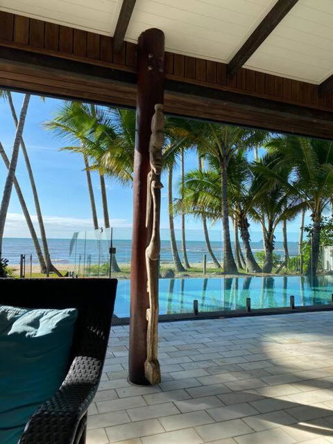 BALA Beach House On ABSOLUTE Beachfront - Accommodation Port Macquarie 0