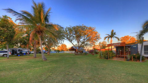 Barcaldine Caravan Park - Accommodation Port Macquarie 3