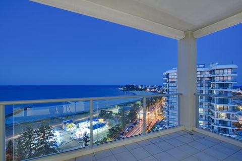 Blue C Coolangatta - Accommodation Port Macquarie 1