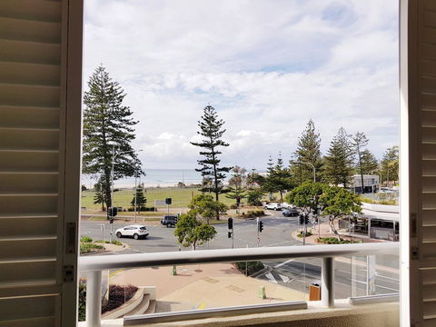 Blue C Coolangatta - Accommodation Port Macquarie 5