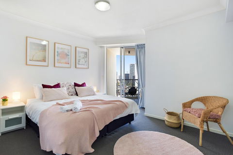 Chevron Renaissance Ocean View - Accommodation Port Macquarie 4