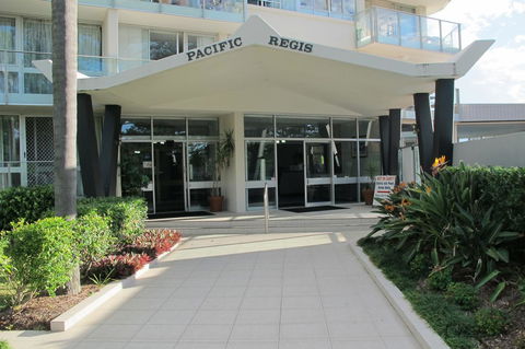 Pacific Regis Beachfront Holiday Apartments - Accommodation Port Macquarie 10