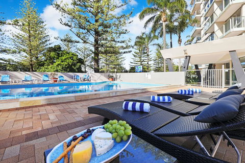 Pacific Regis Beachfront Holiday Apartments - Accommodation Port Macquarie 1