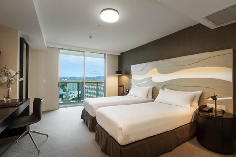 Hilton Surfers Paradise Hotel & Residences - Accommodation Port Macquarie 12