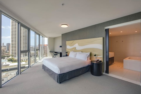 Hilton Surfers Paradise Hotel & Residences - Accommodation Port Macquarie 14