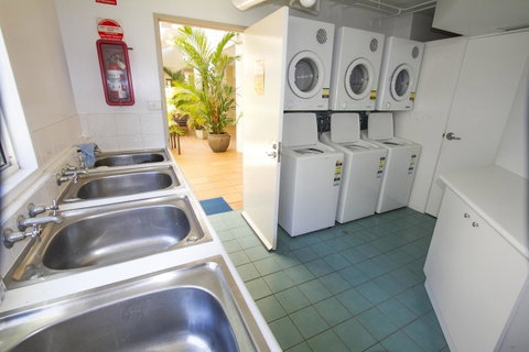 Port Douglas Apartments - Adults Only Oasis - Accommodation Port Macquarie 35