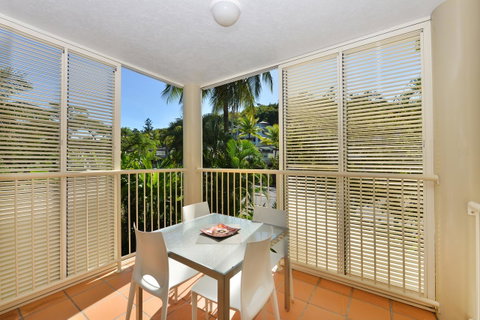 Port Douglas Apartments - Adults Only Oasis - Accommodation Port Macquarie 6