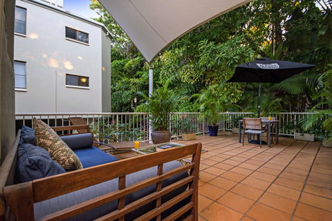Port Douglas Apartments - Adults Only Oasis - Accommodation Port Macquarie 34