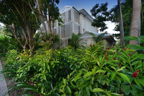 Port Douglas Apartments - Adults Only Oasis - Accommodation Port Macquarie 3