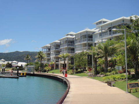 Boathouse Port Of Airlie - Accommodation Port Macquarie 0