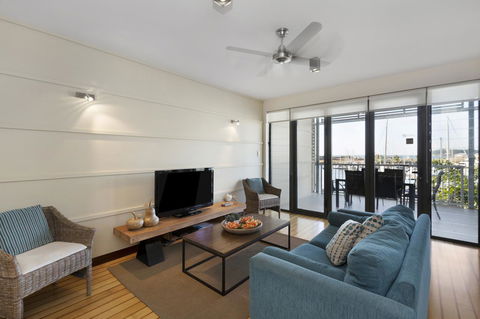Boathouse Port Of Airlie - Accommodation Port Macquarie 1