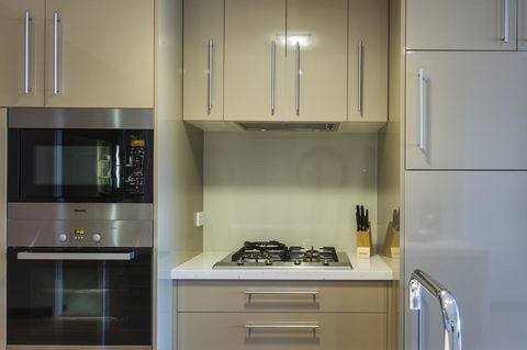 Boathouse Port Of Airlie - Accommodation Port Macquarie 7