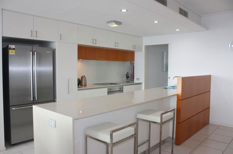 Private Seaview Apartment At Peninsula - Airlie Beach - Accommodation Port Macquarie 8