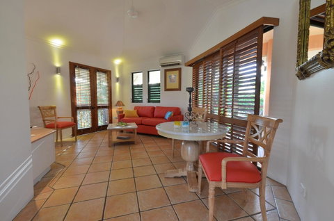Martinique On Macrossan - Accommodation Port Macquarie 4