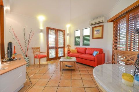 Martinique On Macrossan - Accommodation Port Macquarie 3