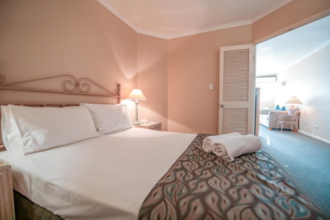 Il Palazzo Holiday Apartments - Accommodation Port Macquarie 2