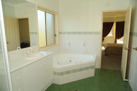 Waterfront At White Patch - Accommodation Port Macquarie 17