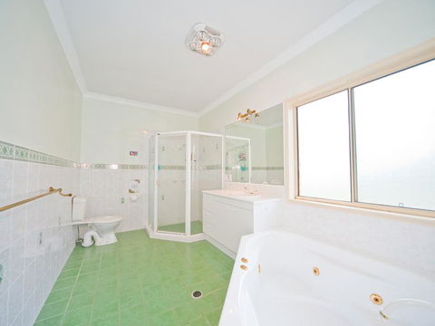 Waterfront At White Patch - Accommodation Port Macquarie 29