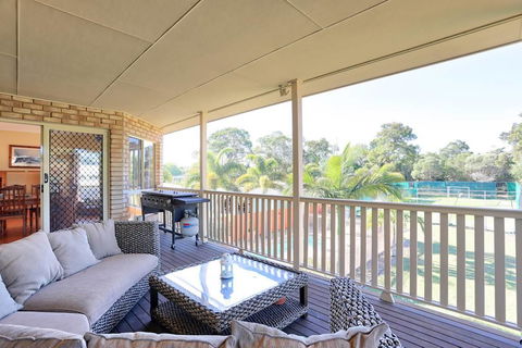 Waterfront At White Patch - Accommodation Port Macquarie 31