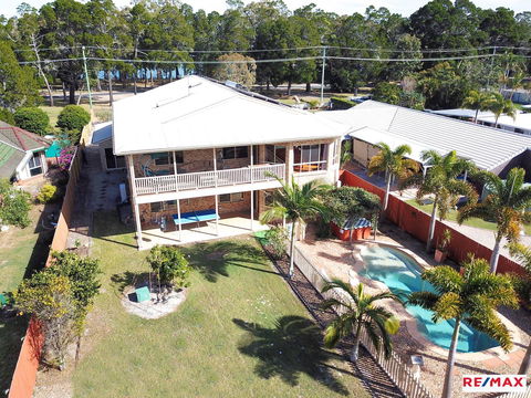 Waterfront At White Patch - Accommodation Port Macquarie 32
