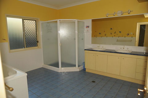 Waterfront At White Patch - Accommodation Port Macquarie 5