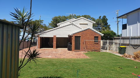 Island Homestay - Accommodation Port Macquarie 2