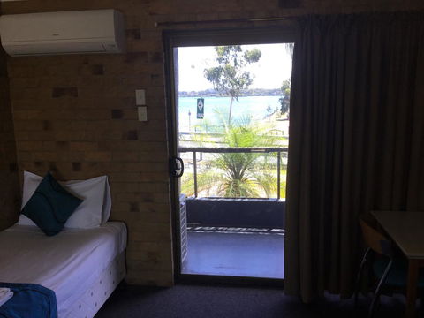 Bribie Waterways Motel - Accommodation Port Macquarie 13
