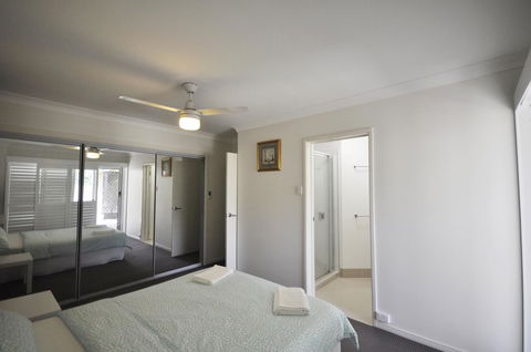 Ocean Wave - Accommodation Port Macquarie 13