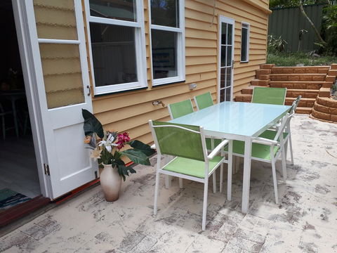 Retro Beach Flat - Accommodation Port Macquarie 0