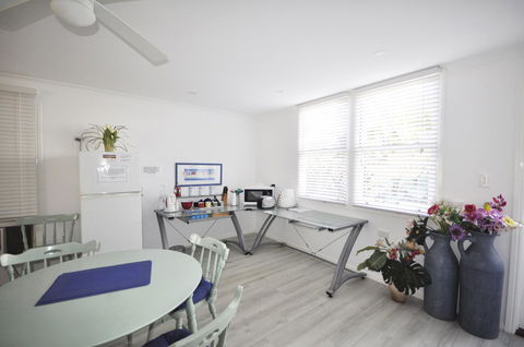 Retro Beach Flat - Accommodation Port Macquarie 9