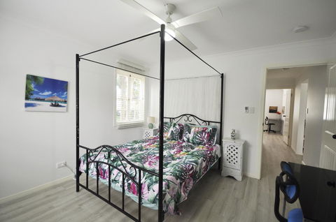 Retro Beach Flat - Accommodation Port Macquarie 8