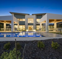 Luxury Canal Front Holiday House - Accommodation Port Macquarie