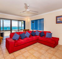 Fantastic Views from this top floor unit - Accommodation Port Macquarie