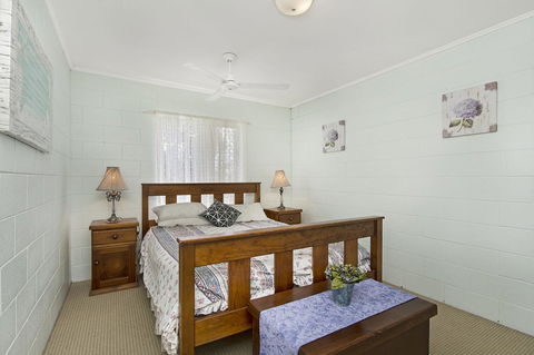 First Floor Unit Close To Shops, Park And Waterfront! - Accommodation Port Macquarie 2