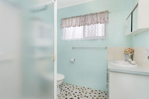 First Floor Unit Close To Shops, Park And Waterfront! - Accommodation Port Macquarie 18