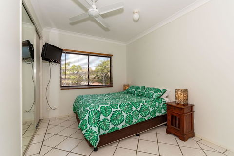 Waterfront Views From Private Rooftop Balcony - Bayview South Esp, Bongaree - Accommodation Port Macquarie 11