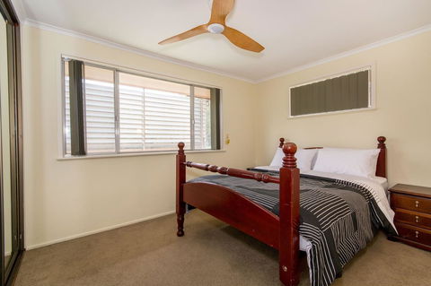 Short Stroll To Surf Beach - North Street, Woorim - Accommodation Port Macquarie 18
