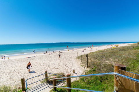 Short Stroll To Surf Beach - North Street, Woorim - Accommodation Port Macquarie 15