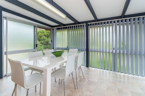 Short Stroll To Surf Beach - North Street, Woorim - Accommodation Port Macquarie 11