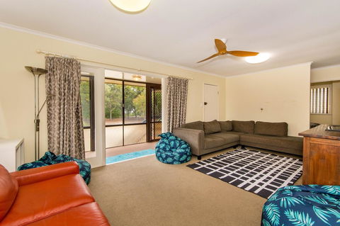 Short Stroll To Surf Beach - North Street, Woorim - Accommodation Port Macquarie 4