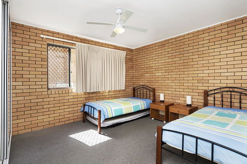Ground Floor Air Conditioned, Fabulous Waterviews Overlooking Pumicestone Passage - Accommodation Port Macquarie 1