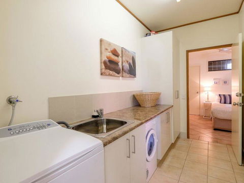 Claytons 1 By Discover Stradbroke - Accommodation Port Macquarie 20