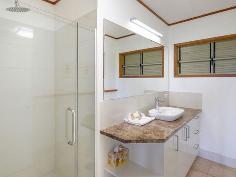Claytons 1 By Discover Stradbroke - Accommodation Port Macquarie 19